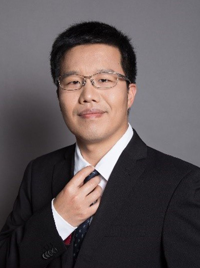 Liwu Zhang